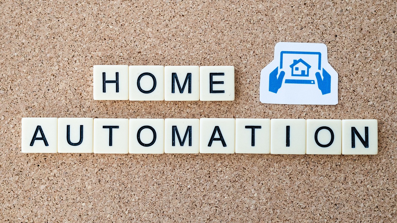 découvrez les solutions de domotique innovantes pour automatiser et sécuriser votre maison, améliorer votre confort et économiser de l'énergie.
